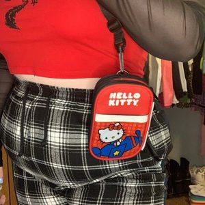 hello kitty side bag!